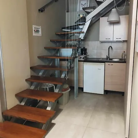 公寓 Short Loft At 塞萨洛尼基