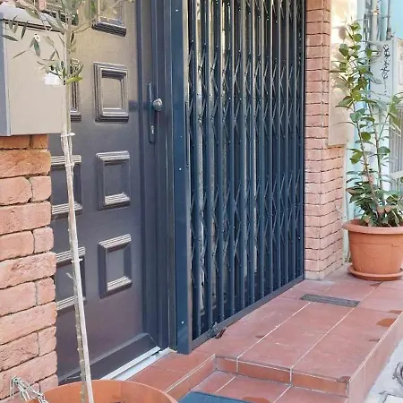 Short Loft At Апартаменты Салоники