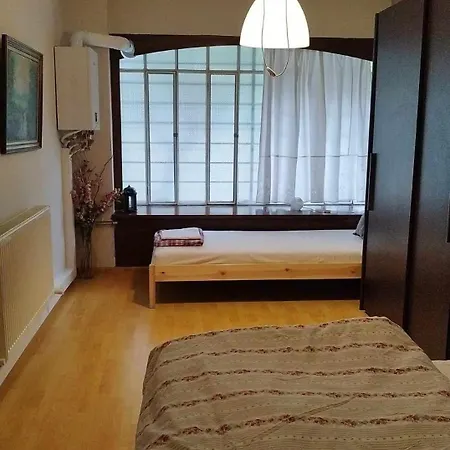 Short Loft At * Салоники