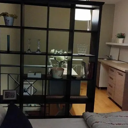 Short Loft At Апартаменты Салоники